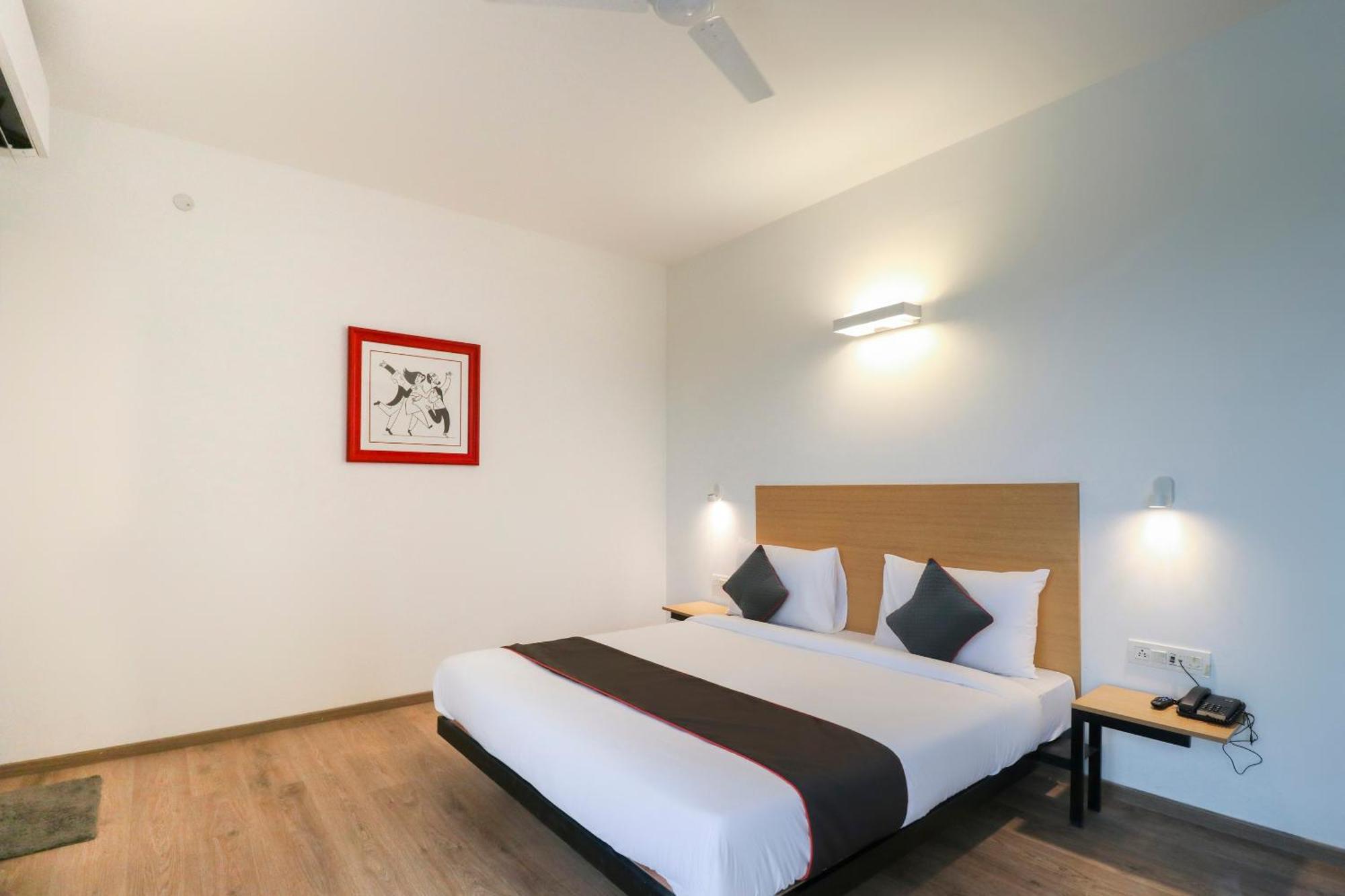 Hotel Townhouse Noida Sector 71 Near Iskcon Temple Noida Indirapuram Exterior foto